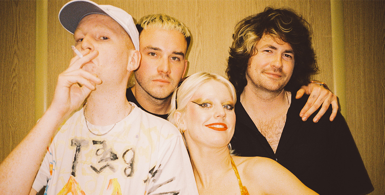 Amyl and The Sniffers